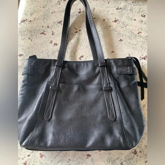 Aimee Kestenberg - Picture 2 of 11